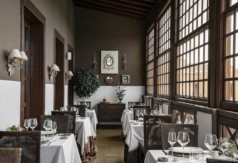 ホテル Hacienda del Conde Meliá Collection Golf & Spa