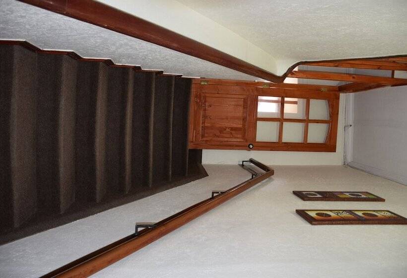 בית מלון כפרי Hispano