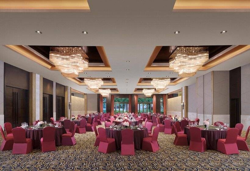 בית מלון כפרי Le Méridien Shimei Bay Beach Resort & Spa