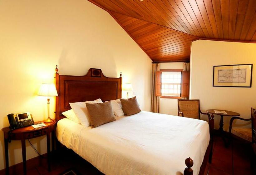 ホテル Parador Casa da Insua