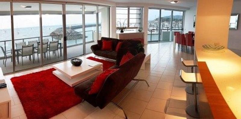 هتل Peninsula Airlie Beach