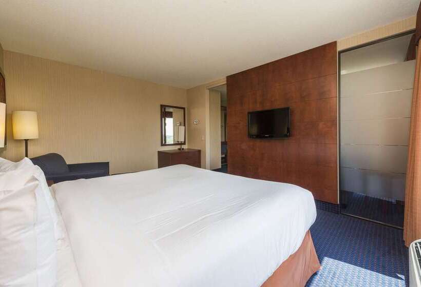 בית מלון כפרי Quality Inn & Suites