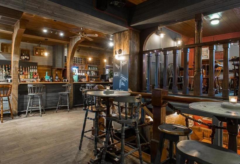 فندق صغير Pub On The Hoe