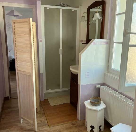 住宿加早餐  Les Mouettes Blessées