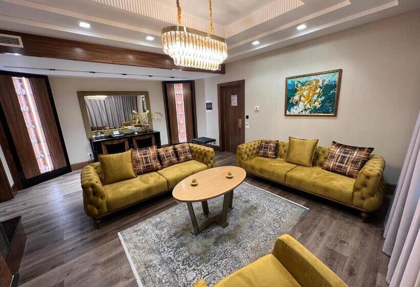 هتل Golden Palace