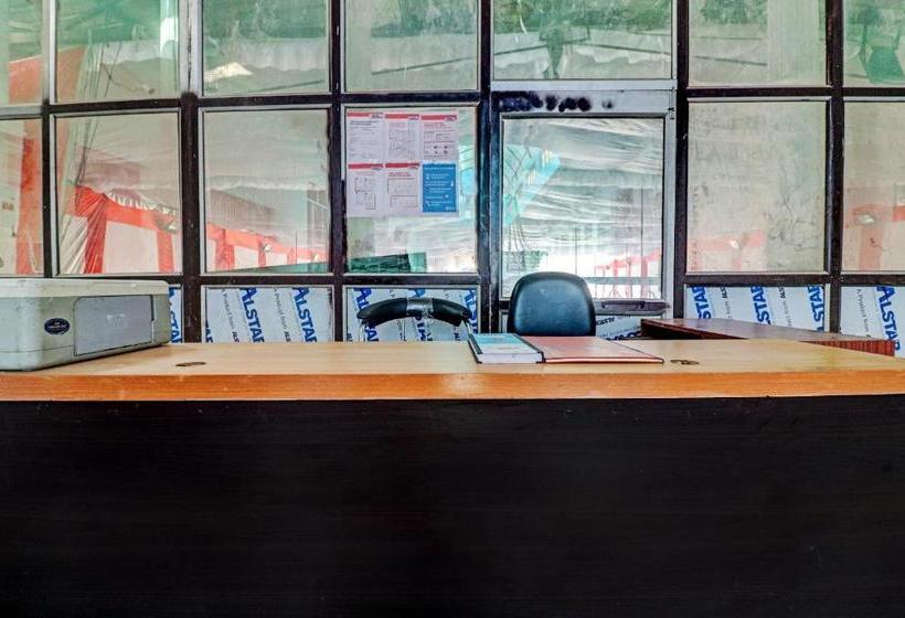 בית מלון כפרי Oyo 74957 Hotal Niwari House