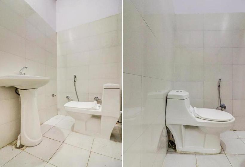 בית מלון כפרי Oyo 74957 Hotal Niwari House