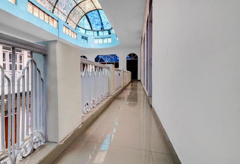 בית מלון כפרי Oyo 74957 Hotal Niwari House