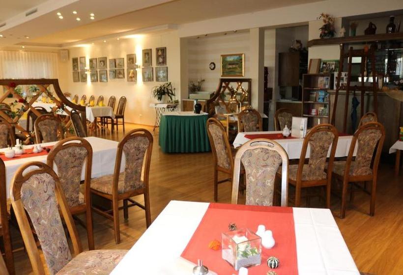 בית מלון כפרי Und Restaurant Karpfenschänke