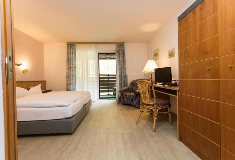 ホテル Und Restaurant Karpfenschänke