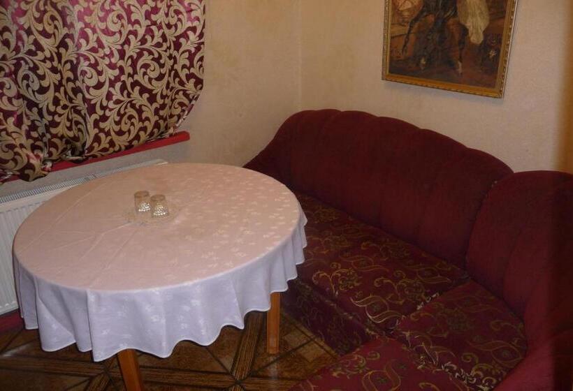 Hôtel готель маєток