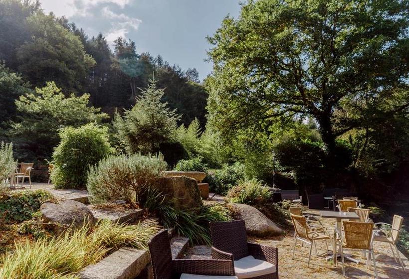 ホテル Logis Auberge De Pont Calleck