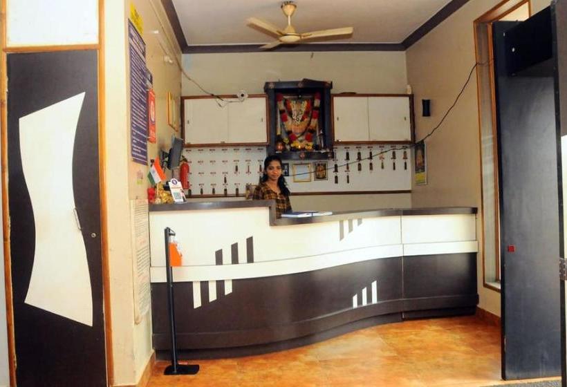 酒店 Shwetha Lodge
