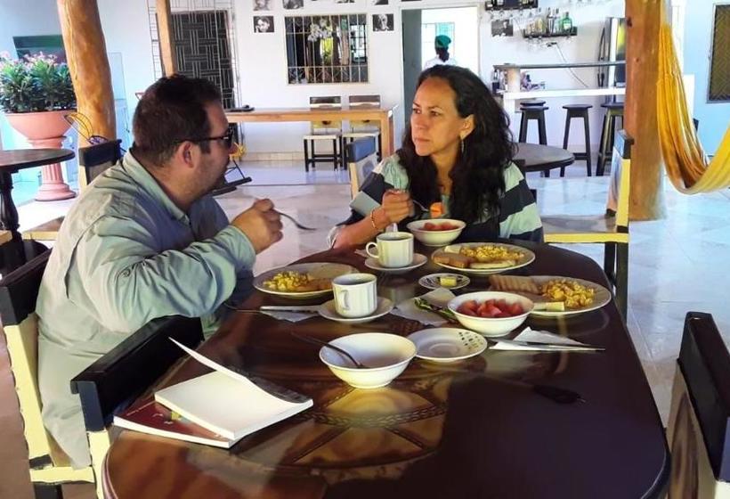 הוסטל Hostal Cultural El Telar