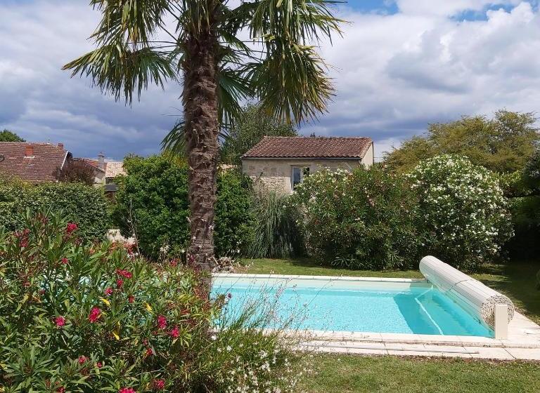 مبيت وإفطار Chambres D'hôtes Du Domaine De Lansac