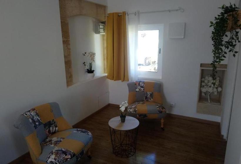 مبيت وإفطار Chambres D'hôtes Du Domaine De Lansac
