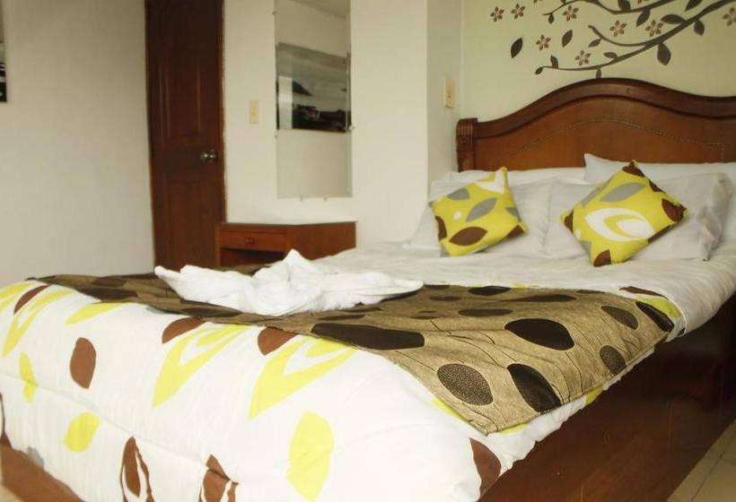 هتل Casa De Cristal