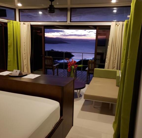 בית מלון כפרי Laguna Arenal