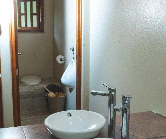 בית מלון כפרי Llullu Llama Mountain Lodge