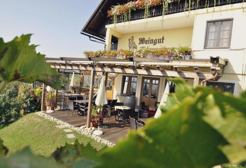 ホテル Weingut Tschermonegg