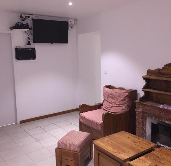 פנסיון Chambres En Collocation