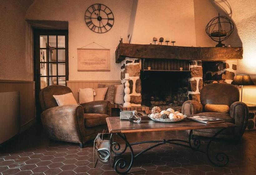 פנסיון La Bastide De Sauvetas