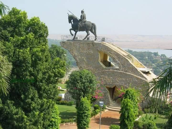 بنسيون Om Shanti Guest House