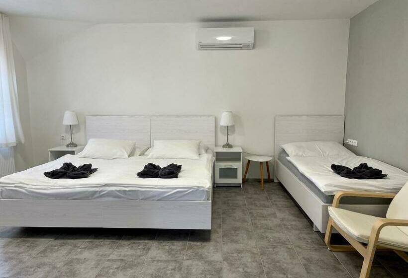 Пансион Penzion Apartmány Adamčík