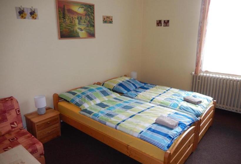 Пансион Penzion Manětín U Sv. Barbory