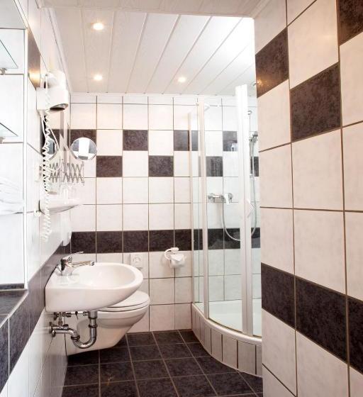 ユースホステル Gasthaus Zur Linde