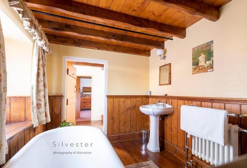 Ballavere Cottage B&b