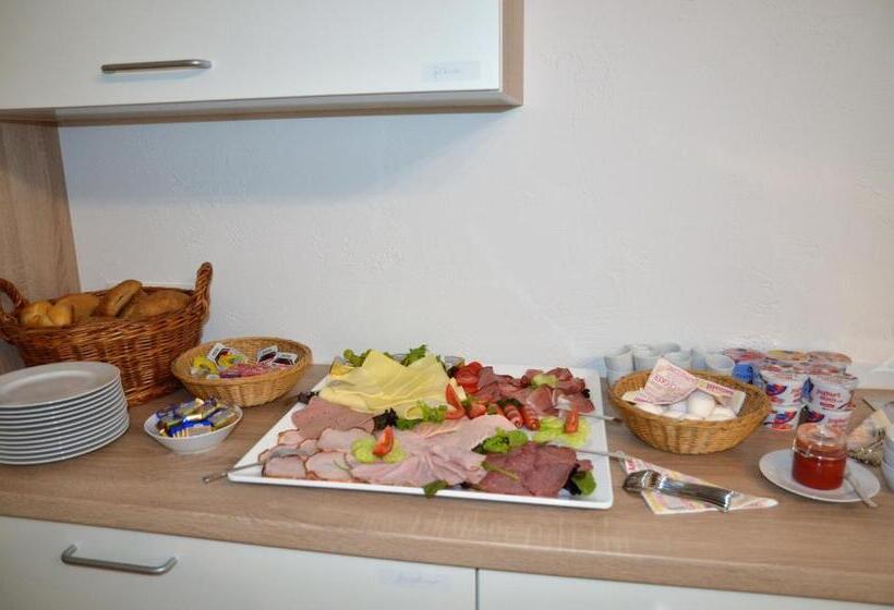 ベッドアンドブレックファースト Gästehaus Am Hochsimmer