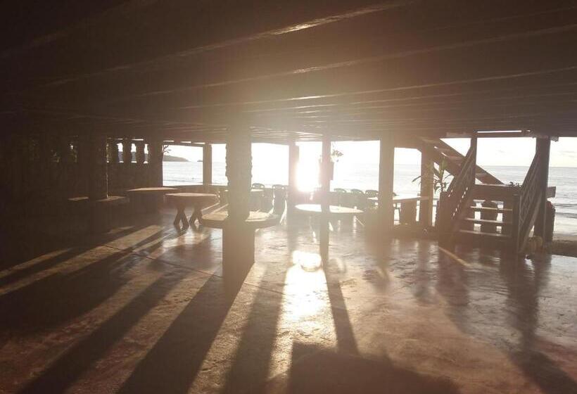 هتل Cabañas Refugio Salomon