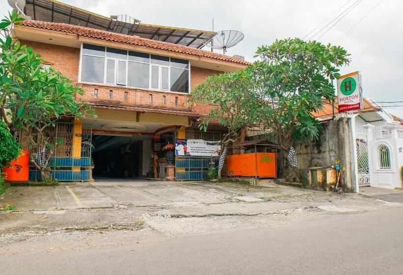 هتل Horton By My Hospitality