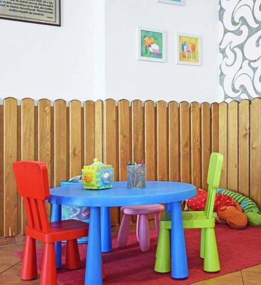 بنسيون Penzion U Kostela