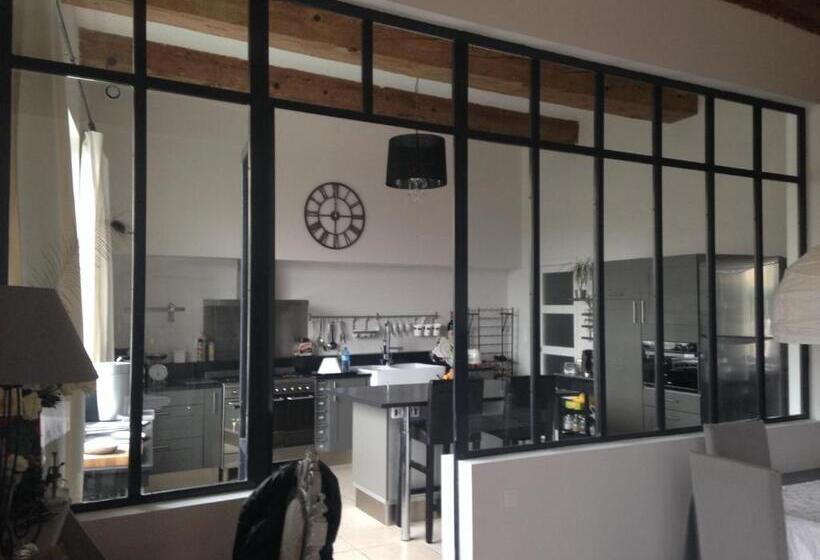 ベッドアンドブレックファースト Au Paradis Cathare