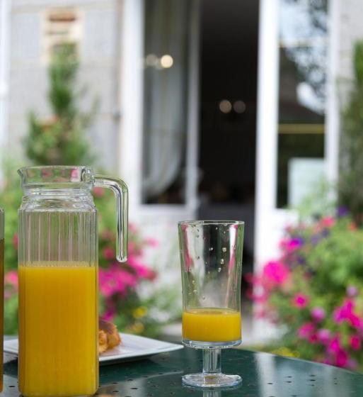 مبيت وإفطار La Jouvenelle