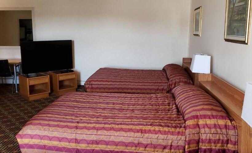 בית מלון כפרי Black Gold Inn