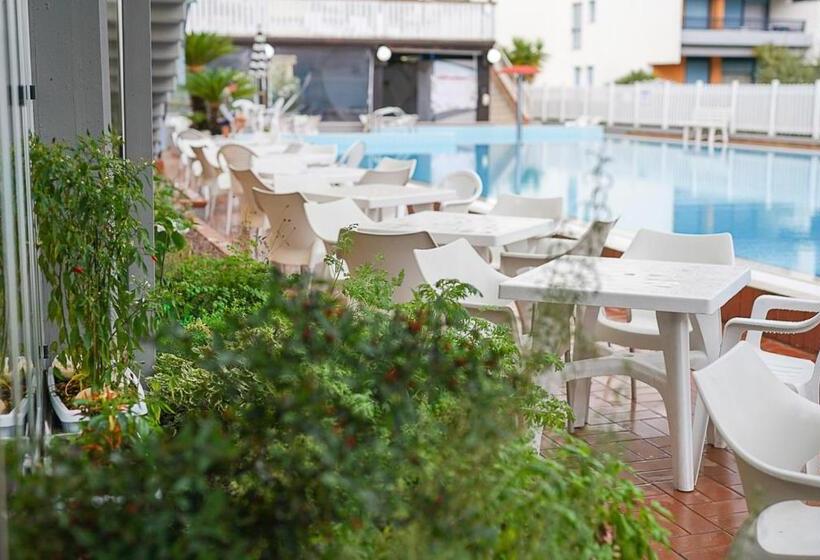 فندق Club La Villa