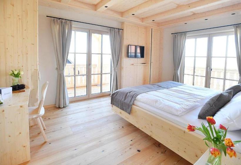 بنسيون Florineum