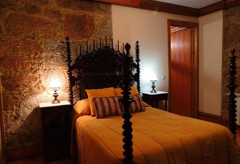 فندق Casa De Chouselas