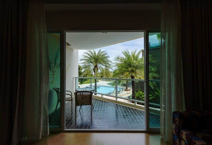 هتل Anyavee Tubkaek Beach Resort