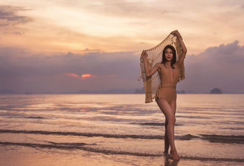 هتل Anyavee Tubkaek Beach Resort