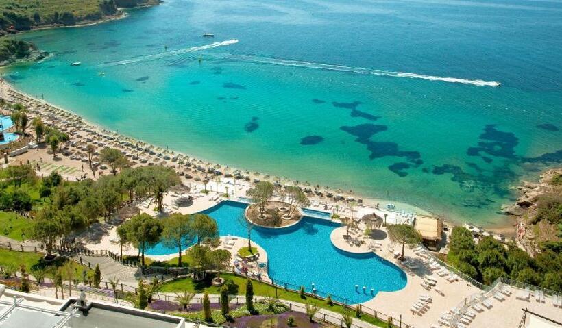 فندق Aria Claros Beach & Spa Resort – All Inclusive