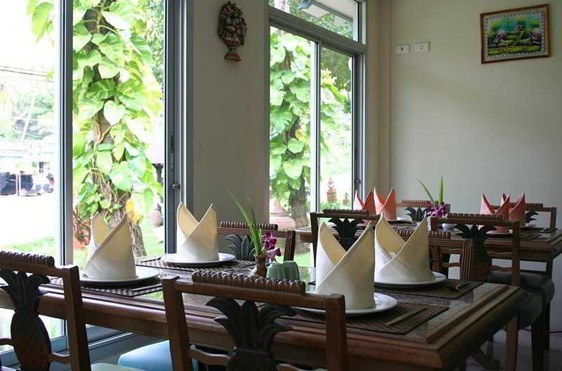 هتل Baan Karon Resort