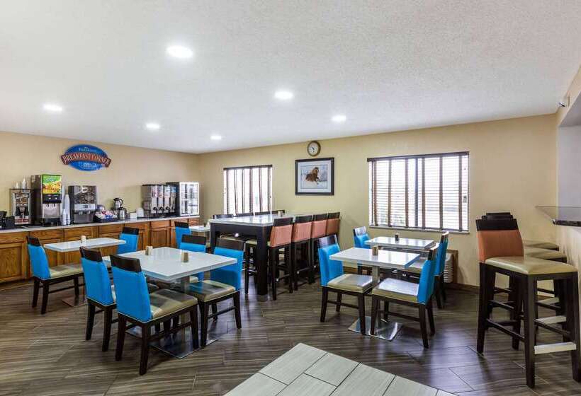 בית מלון כפרי Baymont By Wyndham Louisville South I 65