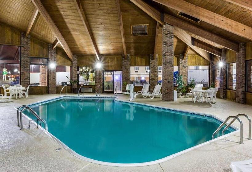 בית מלון כפרי Baymont By Wyndham Louisville South I 65