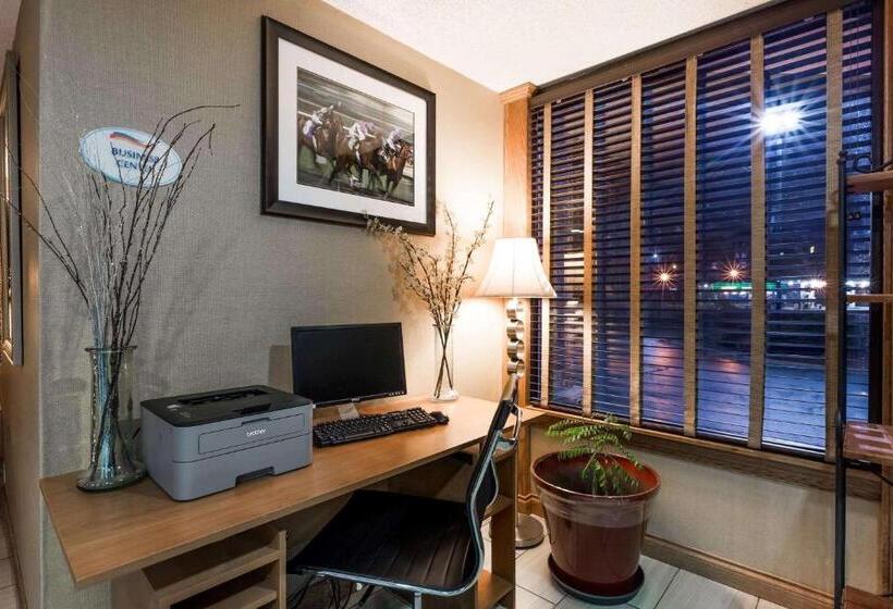 בית מלון כפרי Baymont By Wyndham Louisville South I 65