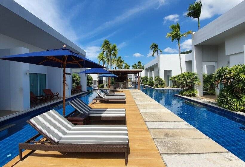 هتل Blu Pine Villa & Pool Access