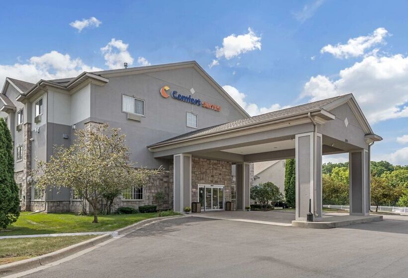 هتل Comfort Suites Lake Geneva East